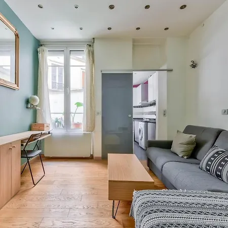 Lovely 10 Min Walk To Montmartre & Pigalle Appartamento